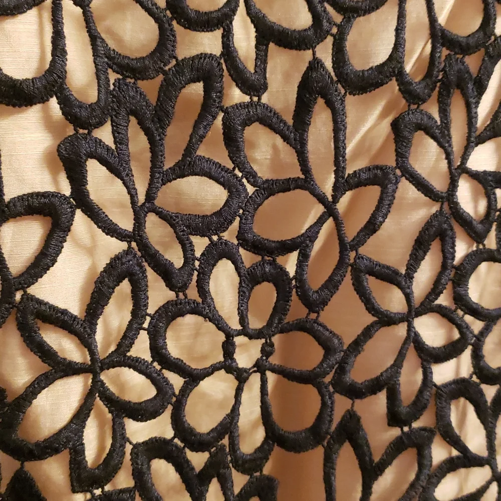 Top - Picture 2 of 4